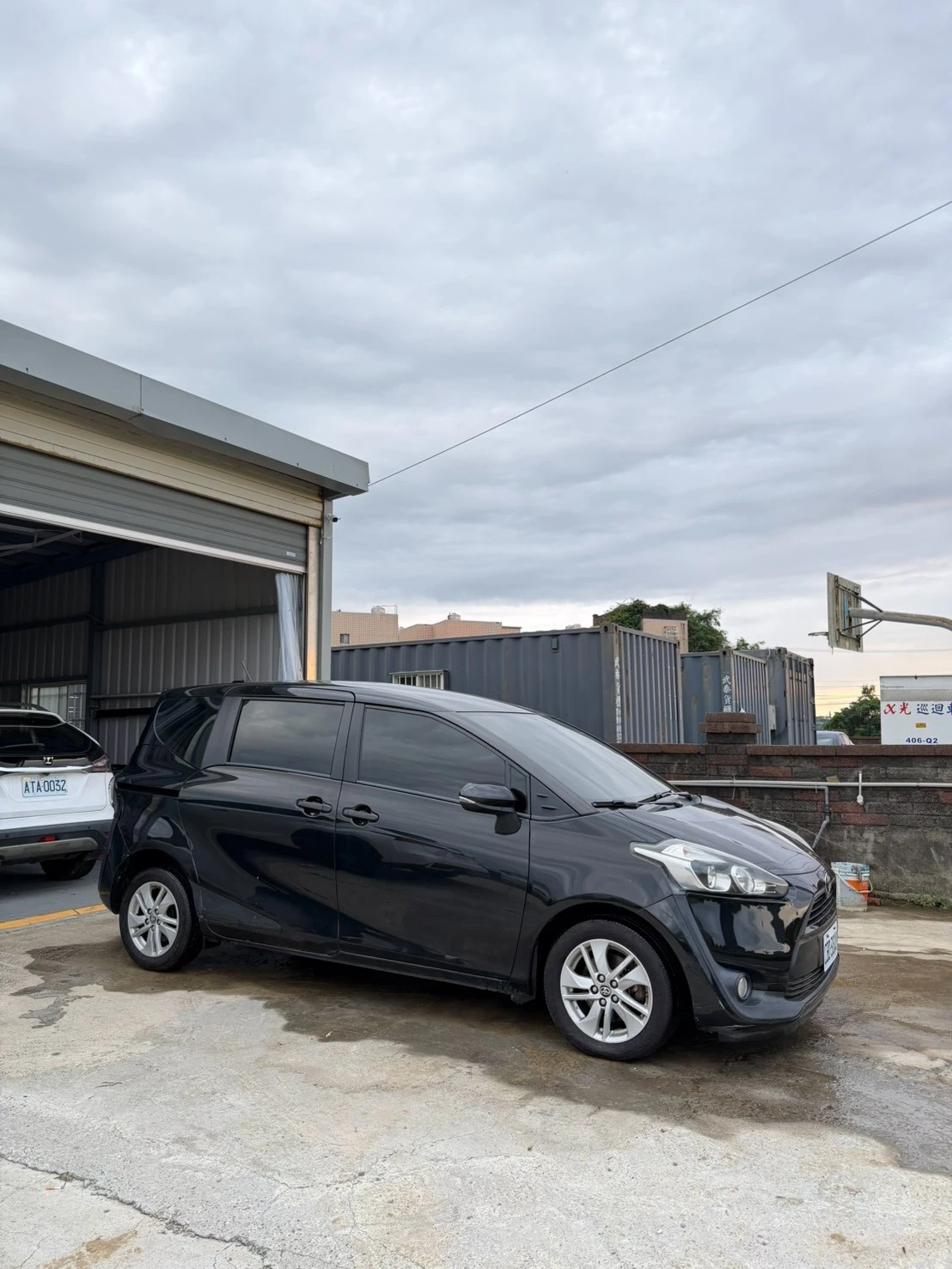 TOYOTA SIENTA 2018
